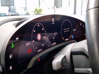 Porsche Taycan Panorama*Kamera*CarPlay*Navi* - photo 9