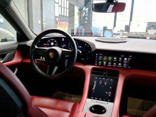 Porsche Taycan Panorama*Kamera*CarPlay*Navi* - photo 17