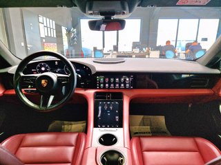 Porsche Taycan Panorama*Kamera*CarPlay*Navi* - photo 18