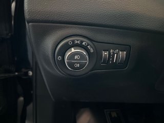 Jeep Compass Limited 4WD*Allrad*Automatik*Panorama* - bilder 11