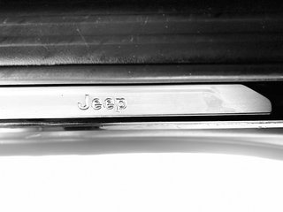 Jeep Compass Limited 4WD*Allrad*Automatik*Panorama* - bilder 13