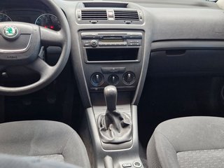 Skoda Octavia Combi Classic 1,6TDI*XENON*SPORTSITZ* - photo 4