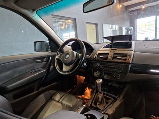 BMW X3 xDrive20d*AHK*Klimaauto*Leder* - photo 4