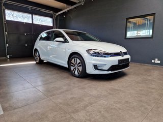 Volkswagen e-Golf VII Lim.*WÄRMEPUMPE*NAVI*LED*SCHNELLLADE* - bilder 6