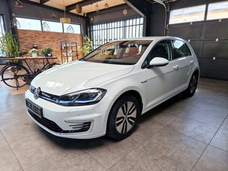 Volkswagen e-Golf VII Lim.*WÄRMEPUMPE*NAVI*LED*SCHNELLLADE* - bilder 8