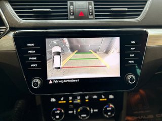 Skoda Superb 2.0TDI*Combi*7G*Kamera*LED* - foto 12