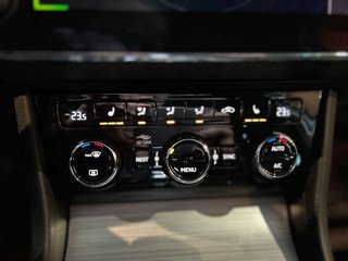Skoda Superb 2.0TDI*Combi*7G*Kamera*LED* - foto 20