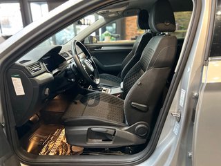 Skoda Superb 2.0TDI*Combi*7G*Kamera*LED* - foto 26