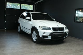 BMW X5 3.0d XDrive*Pano*Standhzg*Leder*Xenon*AHK*TV - photo 1