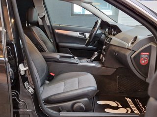 Mercedes-Benz C 200 T CGI BlueEfficiency*18"AMG-ALU*NAVI*TEMP - foto 6