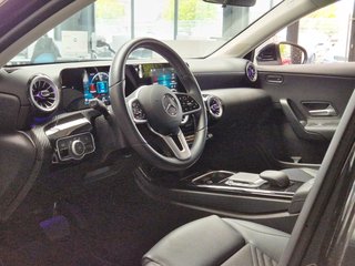 Mercedes-Benz A 180d Limousine Style*8G-DCT*KEYLESS*CARPLAY* - photo 1