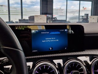 Mercedes-Benz A 180d Limousine Style*8G-DCT*KEYLESS*CARPLAY* - photo 15