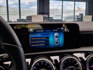 Mercedes-Benz A 180d Limousine Style*8G-DCT*KEYLESS*CARPLAY* - photo 17