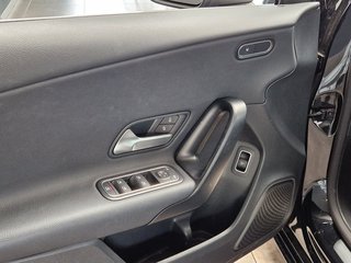 Mercedes-Benz A 180d Limousine Style*8G-DCT*KEYLESS*CARPLAY* - photo 9