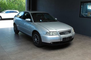 Audi A3 1.6 Attraction*Klima*SHZ*Radio*PDC* - photo 1