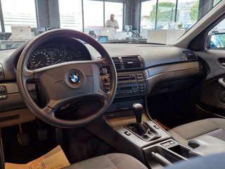 BMW 325i Touring*AHK*KLIMA* - foto 1