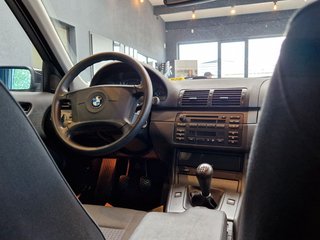 BMW 325i Touring*AHK*KLIMA* - foto 3
