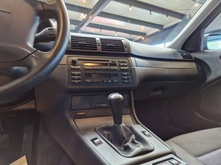 BMW 325i Touring*AHK*KLIMA* - foto 4