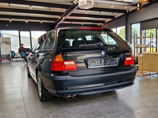 BMW 325i Touring*AHK*KLIMA* - foto 6