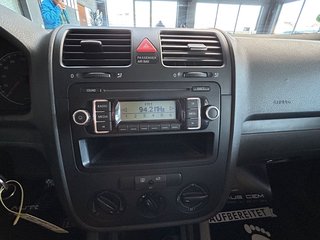 Volkswagen Golf V 1.4*1.Hand*AHK*Klima* - bilder 1