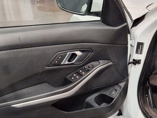 BMW 320d Touring*LED*Live Cockpit*Navi*Klimaauto* - photo 7