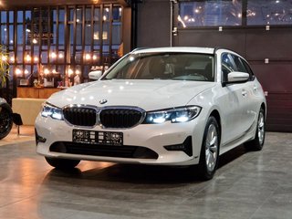 BMW 320d Touring*LED*Live Cockpit*Navi*Klimaauto* - photo 3