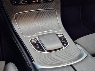 Mercedes-Benz GLC 200 Coupé 4Matic AMG-Line*CarPlay*Kamera* - bilder 11