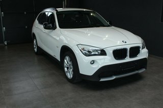 BMW X1 sDrive 18i*Klima*SHZ*6 Gang*Scheckheft*Kamera - bilder 1
