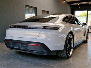 Porsche Taycan Panorama*Kamera*CarPlay*Navi* - foto 5