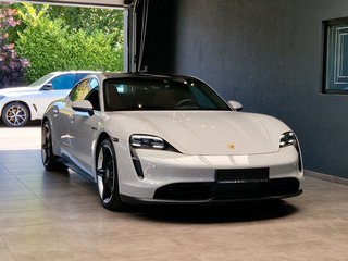 Porsche Taycan Panorama*Kamera*CarPlay*Navi* - foto 7