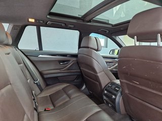 BMW M550d xDrive*HUD*Standhzg*Pano*AHK*Kamera* - bilder 9