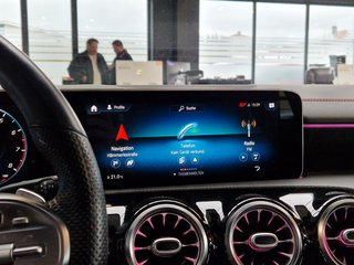 Mercedes-Benz CLA 220 4Matic AMG-Line*1.HAND*PANO*KAMERA* - photo 5