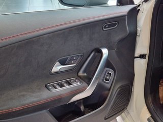 Mercedes-Benz CLA 220 4Matic AMG-Line*1.HAND*PANO*KAMERA* - photo 9