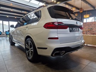 BMW X7 xDrive30d M Sport*7-Sitzer*Pano*Head Up* - bilder 2