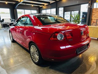 Volkswagen Eos 2.0FSI PANO*LEDER*XENON*NAVI*KLIMAAUTO* - photo 8
