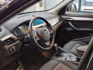 BMW X1 xDrive 25e Advantage*AHK*NAVI*LED*PDC* - photo 3