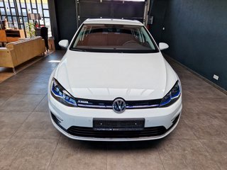 Volkswagen e-Golf VII Lim.*WÄRMEPUMPE*NAVI*LED*SCHNELLLADE* - photo 5