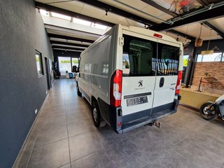 Peugeot Boxer Kasten 330 L1H1 Pro Avantage 2,0BlueHDi - bilder 10