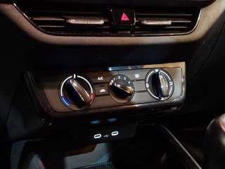 Skoda Fabia 1.0 TSI*Kofferraumausbau mit Ladebordwand* - photo 7