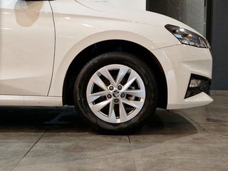 Skoda Fabia 1.0 TSI*Kofferraumausbau mit Ladebordwand* - photo 8