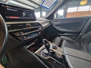 BMW 520d xDrive M Sport Shadow*Alcantara*AHK* - photo 1