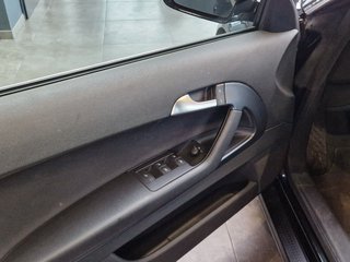 Audi A3 Cabriolet 1,6Ltr. Attraction*PDC*SHZ*Klima* - photo 3