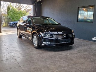 Volkswagen Passat Comfortline*Automatik*Navi*BMT*69.000 km* - photo 2