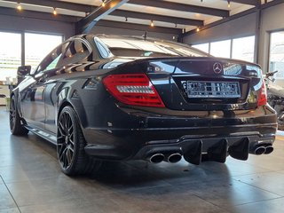Mercedes-Benz C 63 AMG Coupe*Deutsche Ausführung*Night-Paket* - bilder 10