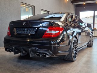 Mercedes-Benz C 63 AMG Coupe*Deutsche Ausführung*Night-Paket* - bilder 3