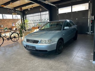 Audi A3 Attraction 1,6Ltr.*8-fach bereift*Xenon*Klima - bilder 2