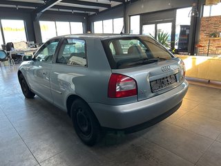 Audi A3 Attraction 1,6Ltr.*8-fach bereift*Xenon*Klima - bilder 4