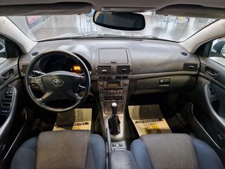 Toyota Avensis Kombi 2.0*XENON*TEMPMT*EINPARKHILFE*SHZ - photo 2