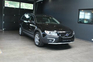 Volvo XC70 2.4 Momentum AWD*AHK*E6*VirtualC*Standhzg. - photo 1