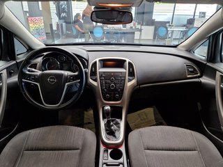 Opel Astra J Sports Tourer Design Edition 1,7CDTI*PDC - bilder 13